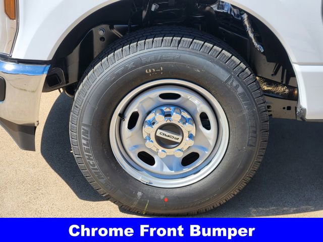 New 2026 Ford F250 XL w/ XL Chrome Package image 10