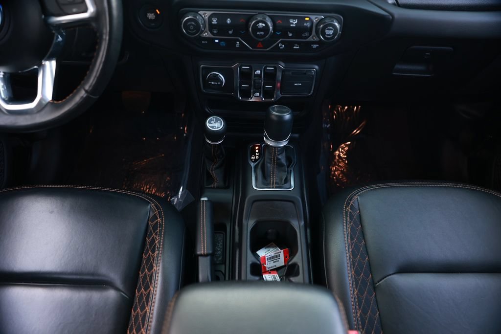 Used 2023 Jeep Wrangler Unlimited Sahara AWD/4WD image 32