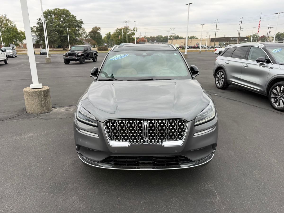 Used 2022 Lincoln Corsair Reserve w/ Equipment Group 201A image 2