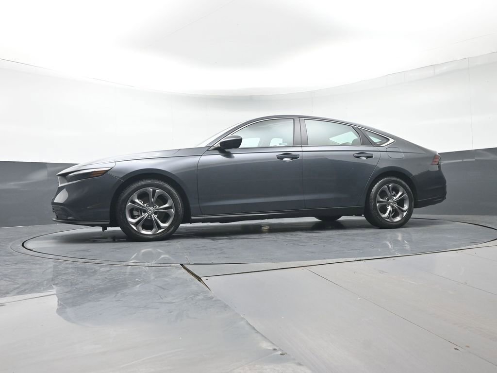 Certified 2023 Honda Accord EX image 31