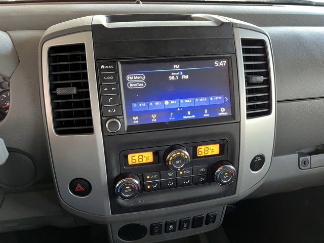 Used 2020 Nissan Frontier SV image 14