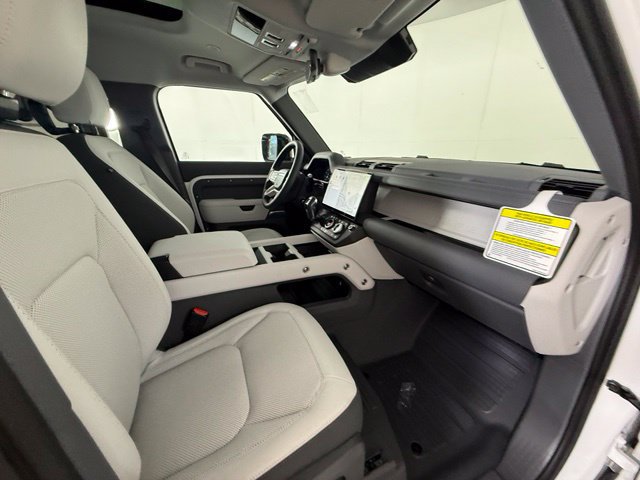 New 2026 Land Rover Defender 110 S AWD/4WD image 38