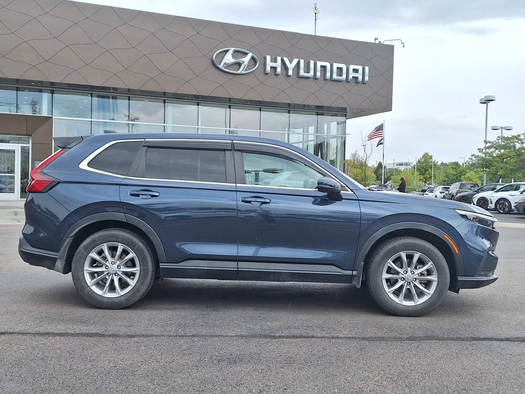 Used 2023 Honda CR-V EX-L image 2