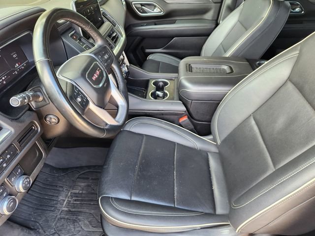 Used 2023 GMC Yukon XL SLT w/ SLT Premium Package image 13