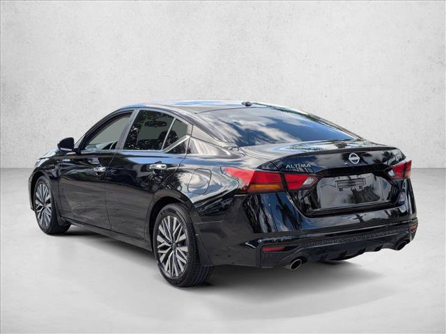 Used 2024 Nissan Altima 2.5 SV w/ SV Premium Package FWD image 8