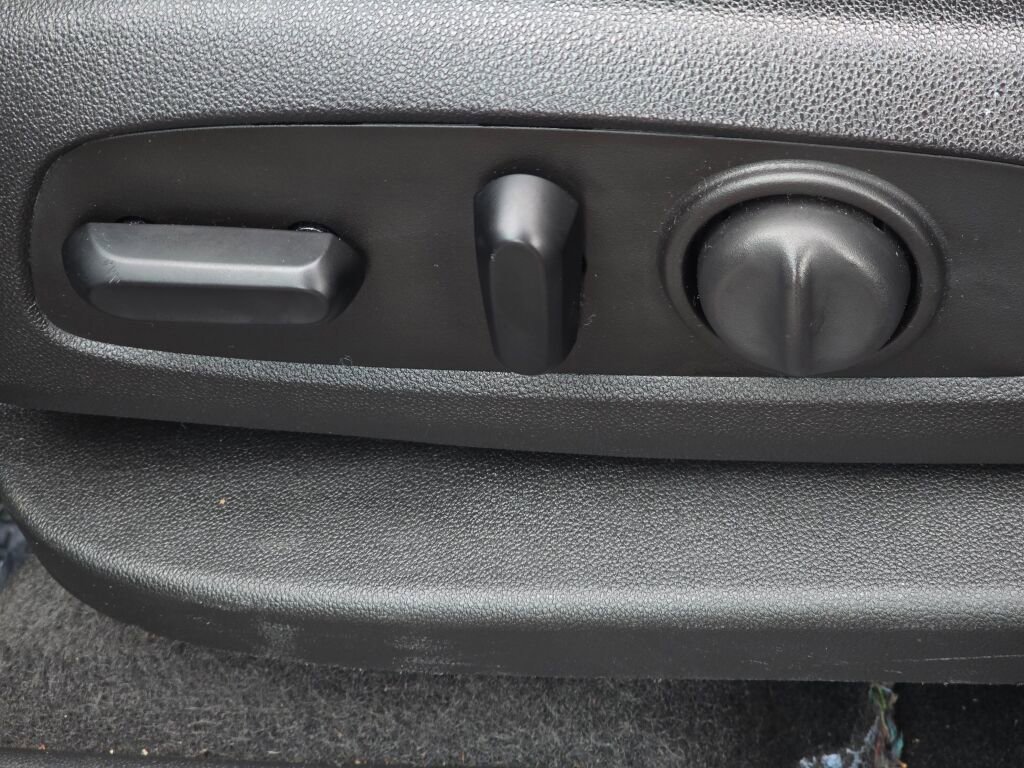 Used 2020 GMC Terrain SLT w/ Preferred Package image 29