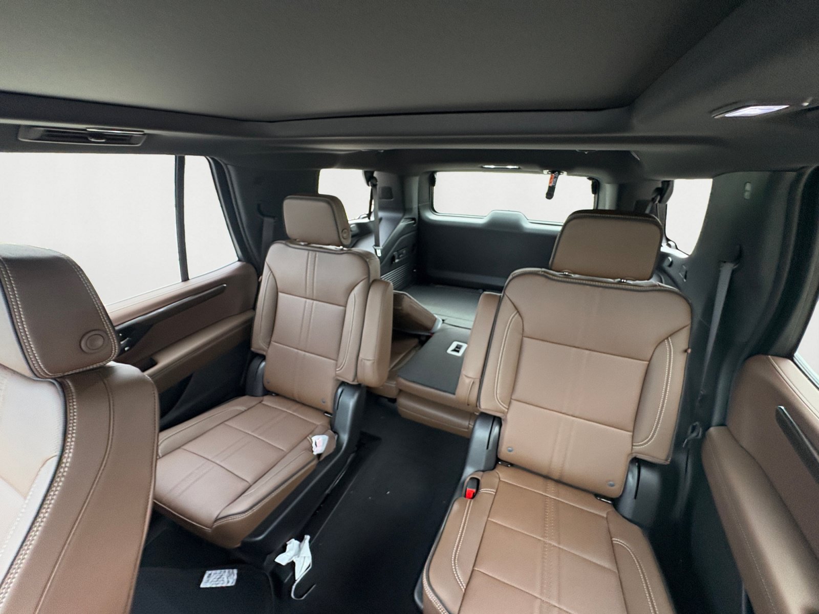New 2027 Chevrolet Tahoe High Country AWD/4WD image 14