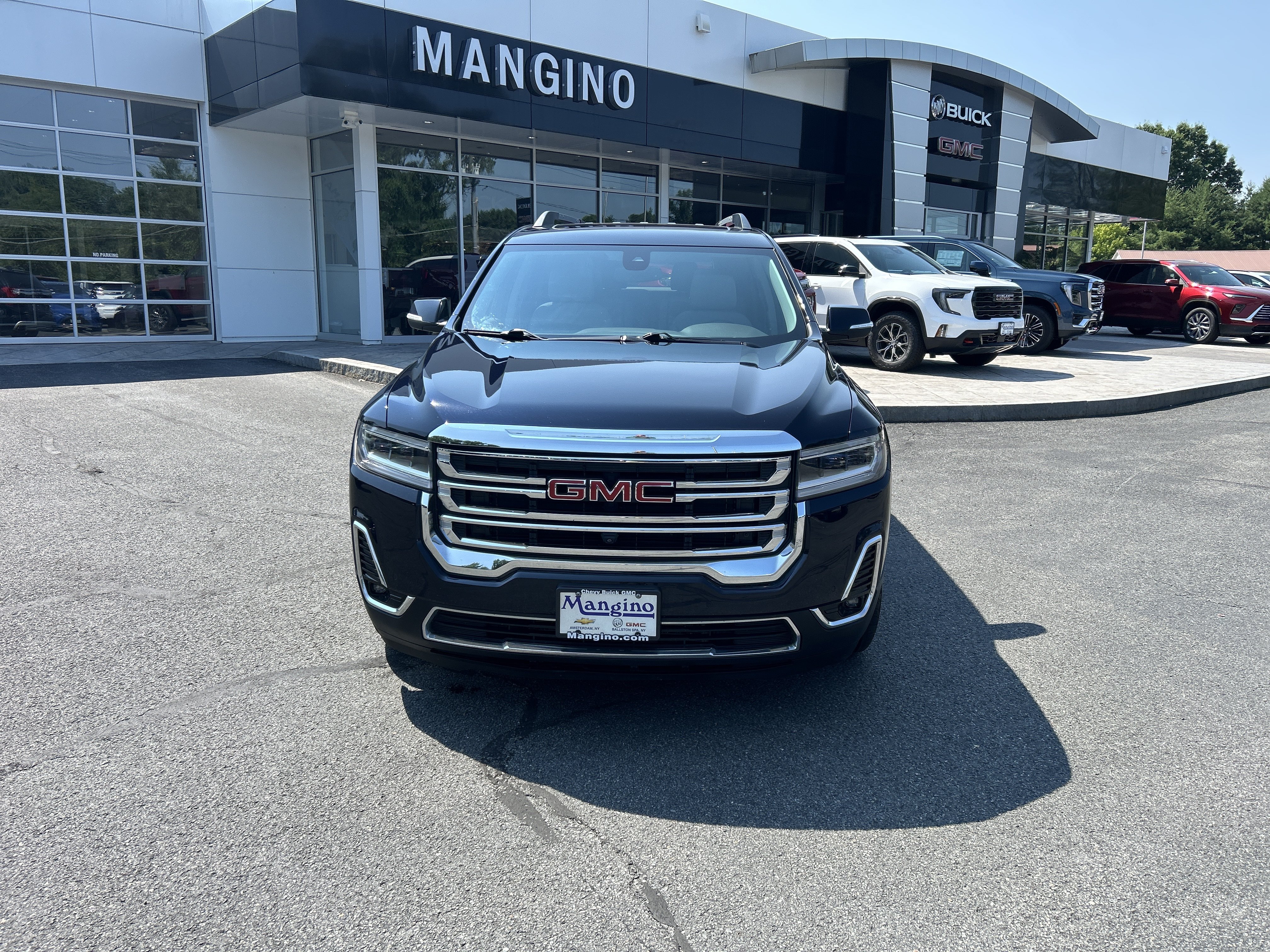 Certified 2021 GMC Acadia SLT w/ Premium Package AWD/4WD image 18