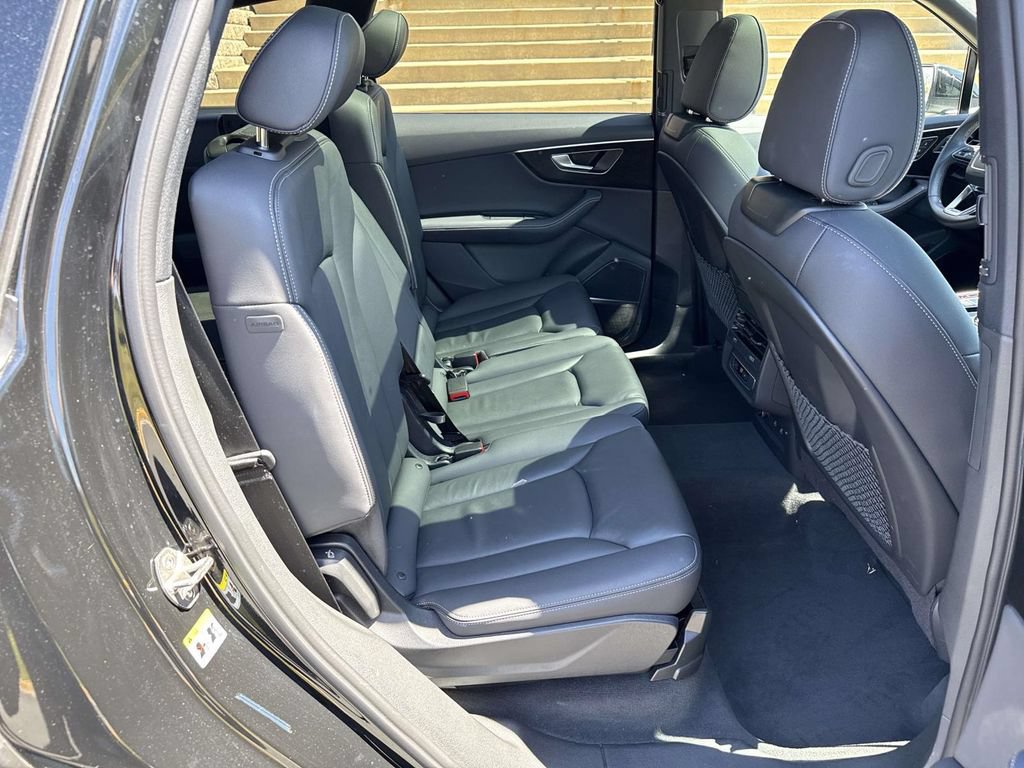 Used 2025 Audi Q7 3.0T Premium Plus AWD/4WD image 11