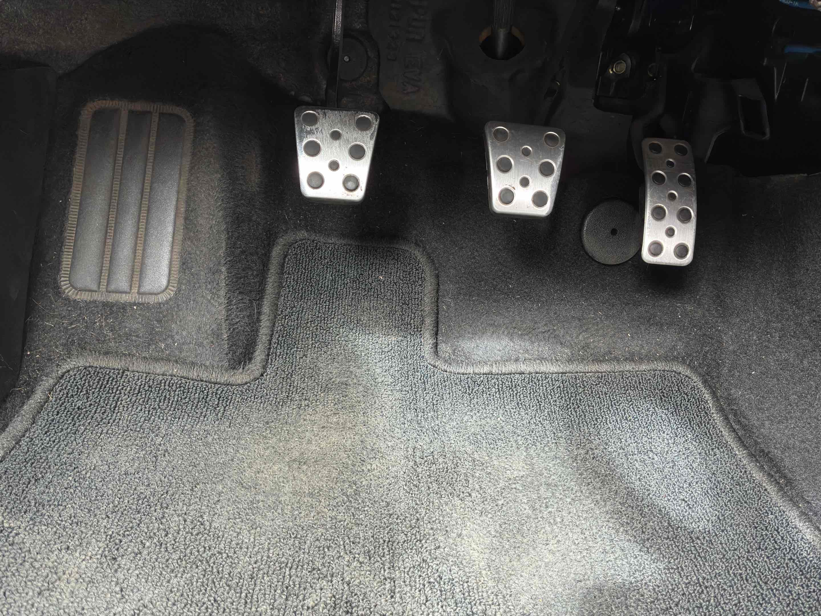 Used 2007 Mitsubishi Eclipse GT FWD image 30