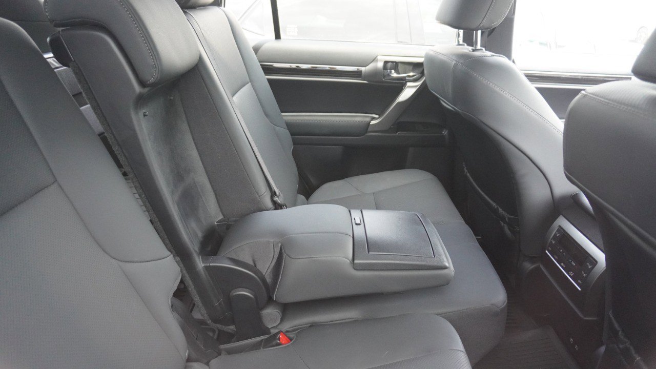 Used 2023 Lexus GX 460 Premium w/ Premium Package AWD/4WD image 11