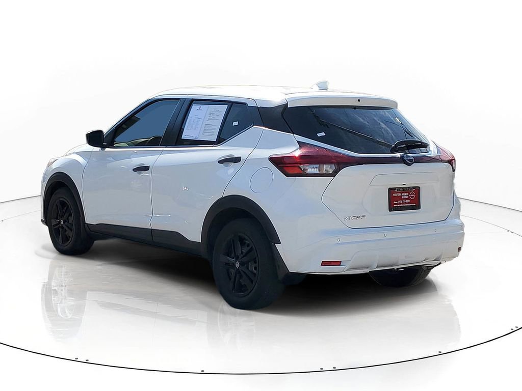 Used 2023 Nissan Kicks S FWD image 3