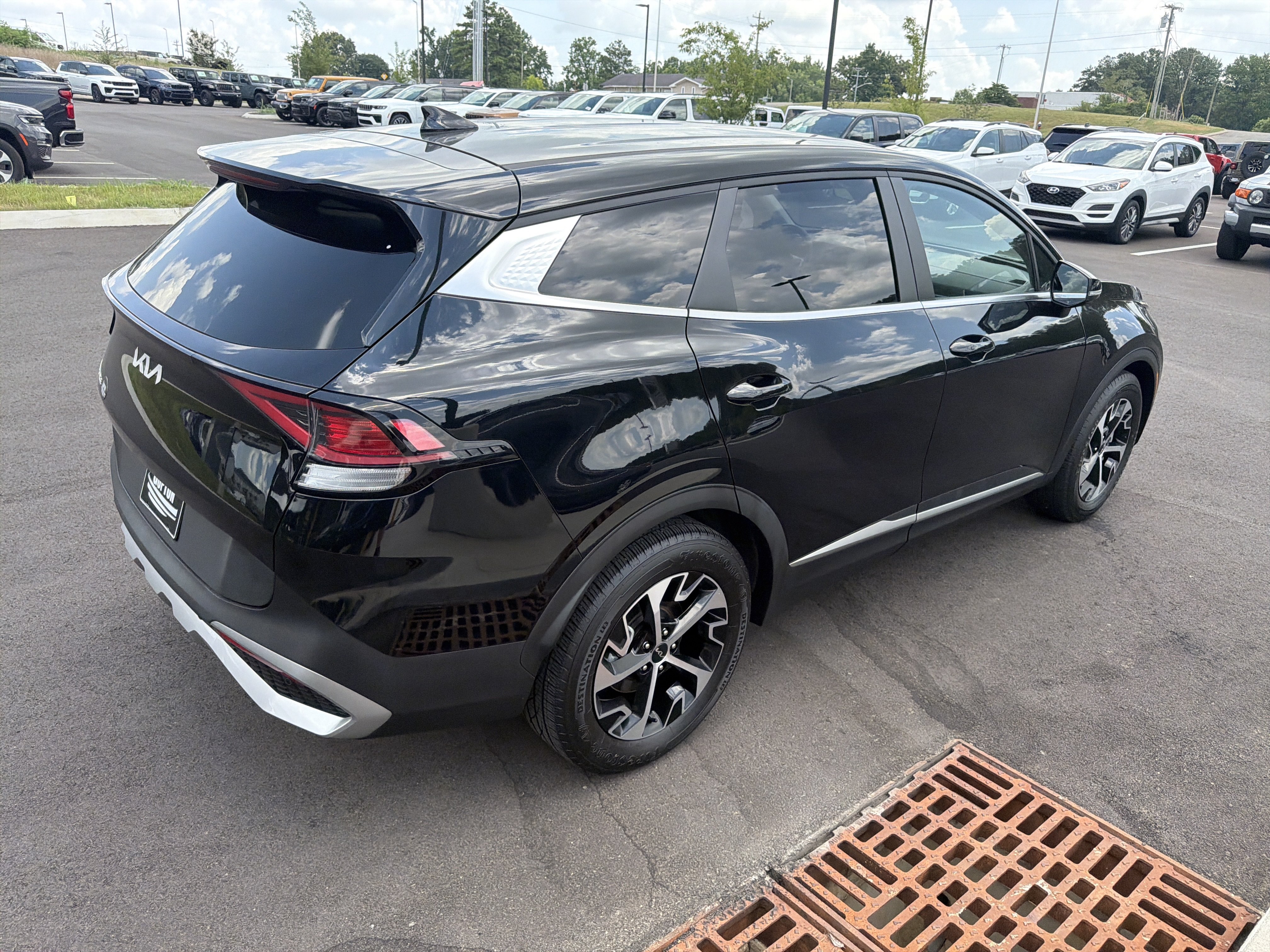 Used 2023 Kia Sportage EX FWD image 15