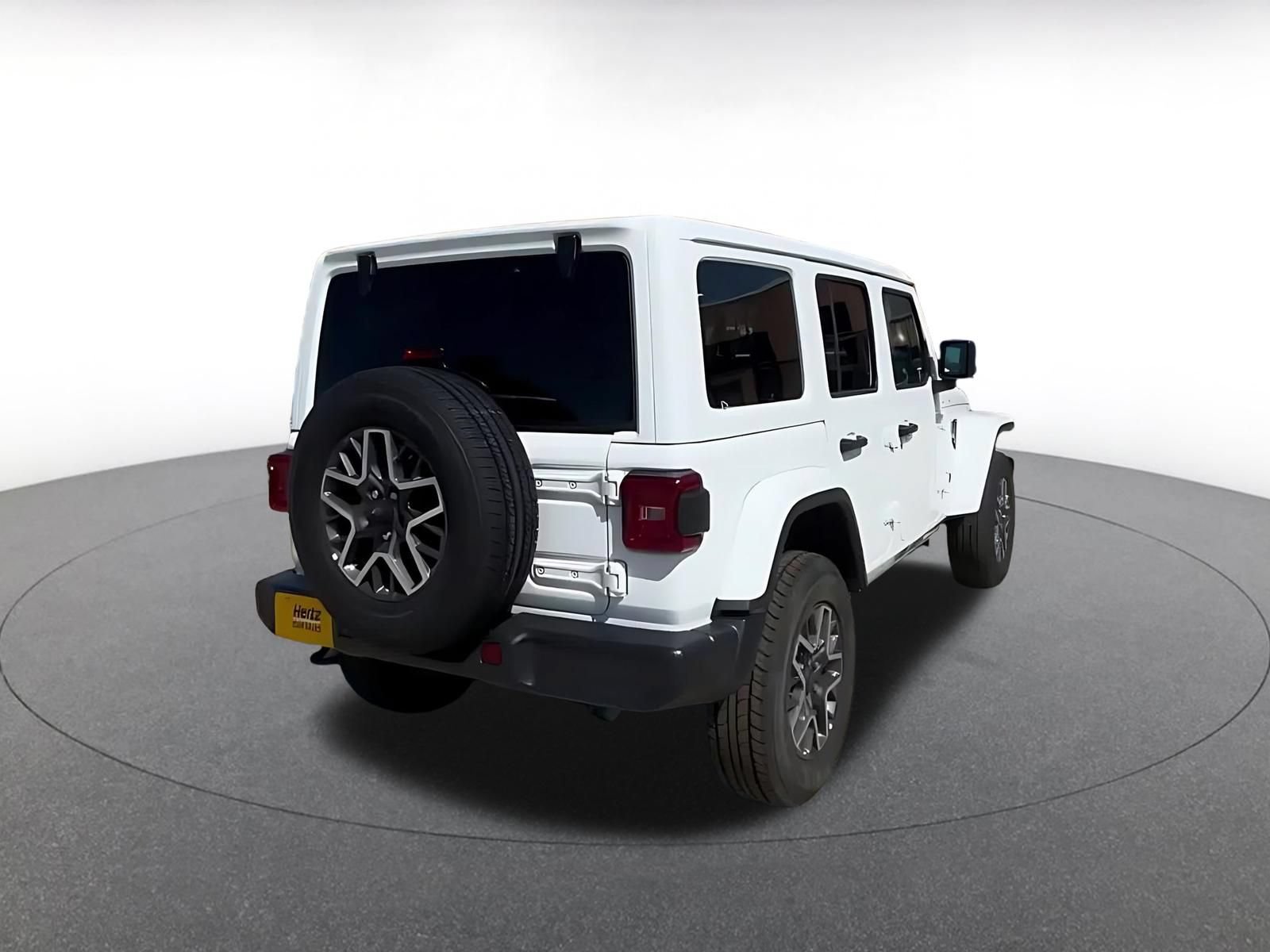 Used 2025 Jeep Wrangler Unlimited Sahara AWD/4WD image 12
