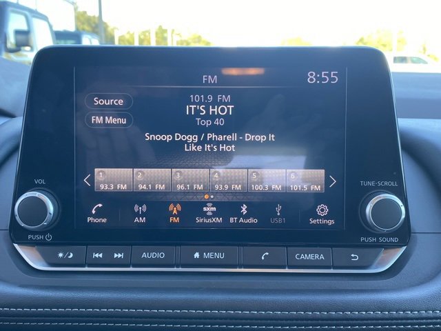 Used 2023 Nissan Rogue S image 17