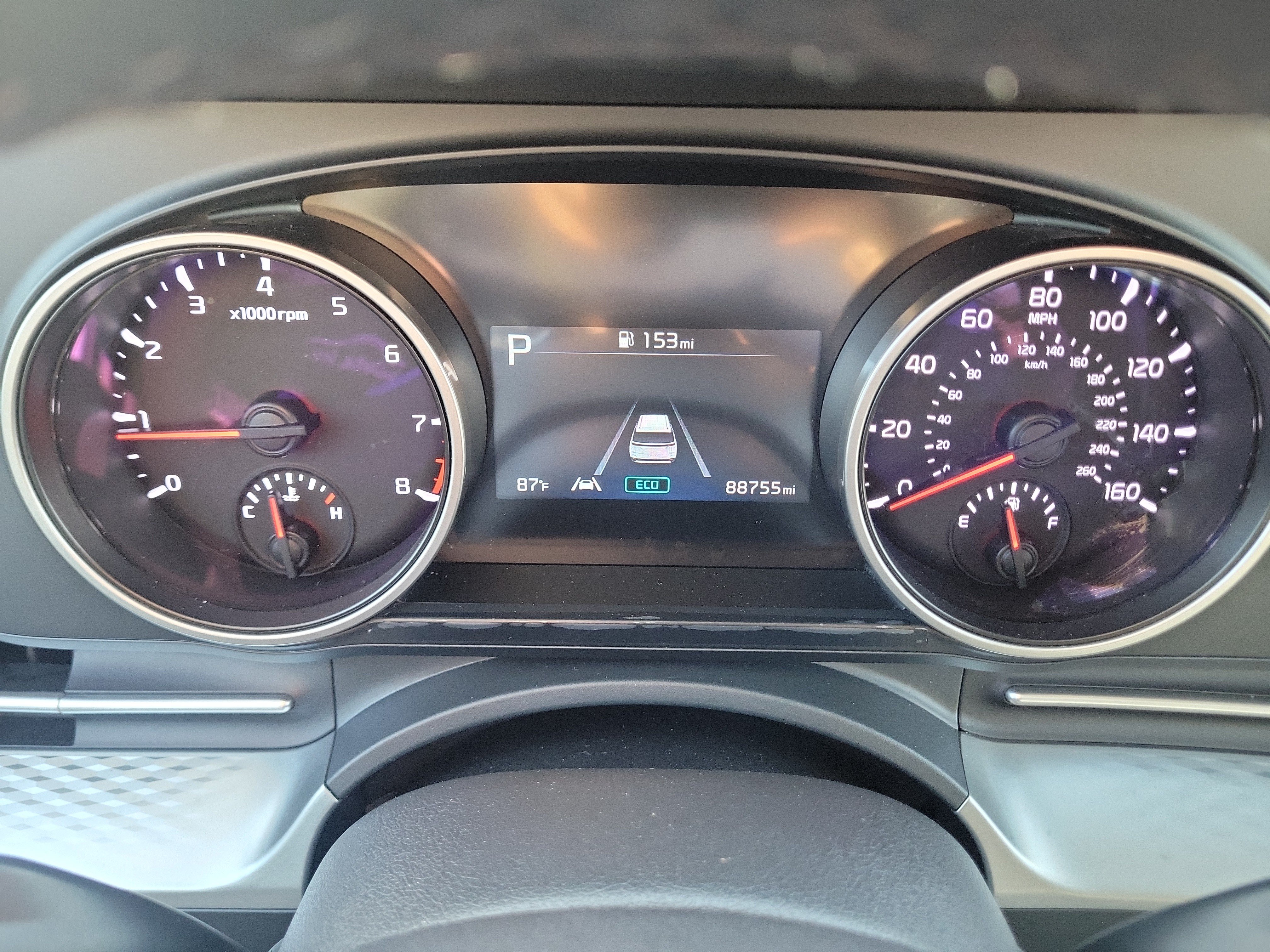 Used 2023 Kia Carnival LX FWD image 23