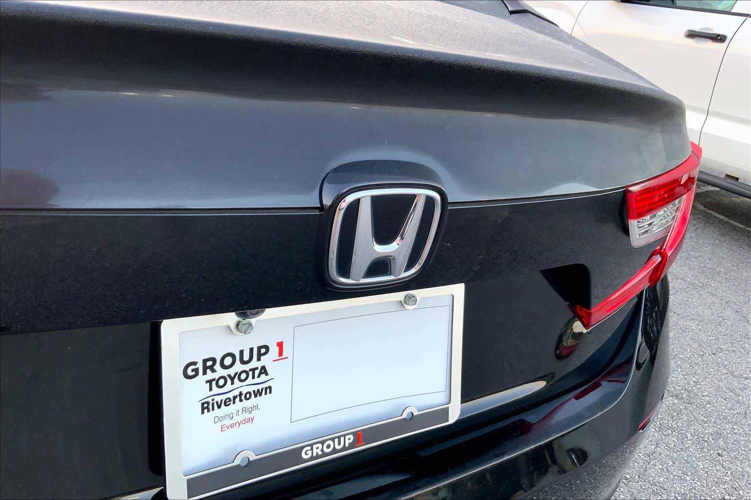 Used 2018 Honda Accord EX image 10