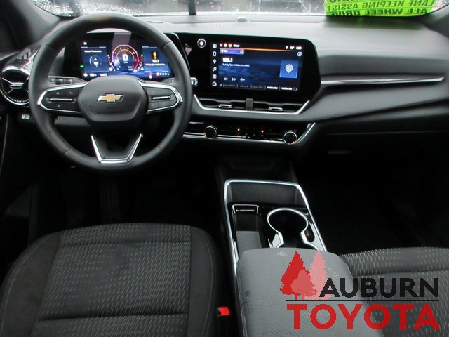 Used 2025 Chevrolet Equinox LT image 9