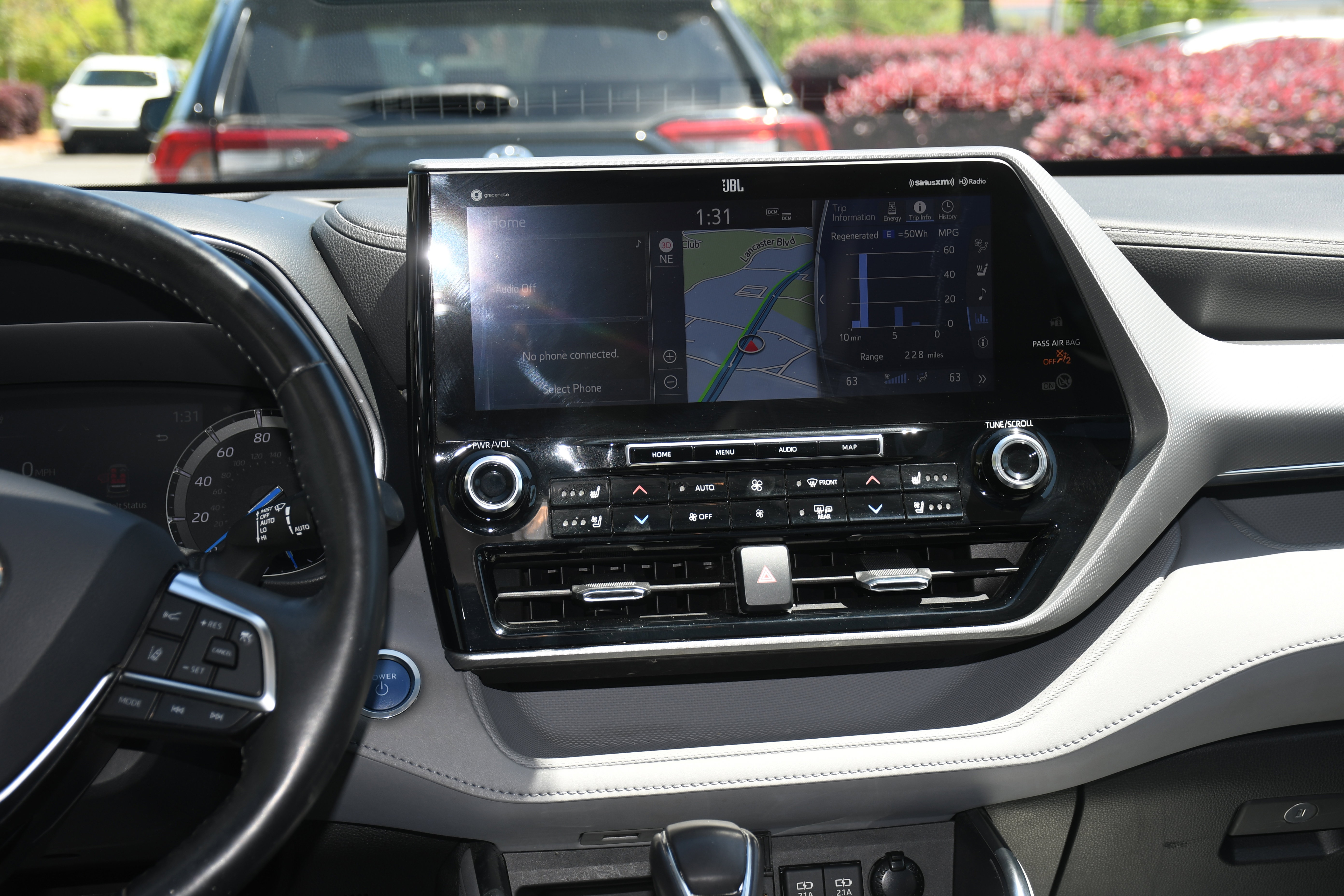 Used 2021 Toyota Highlander Platinum image 19