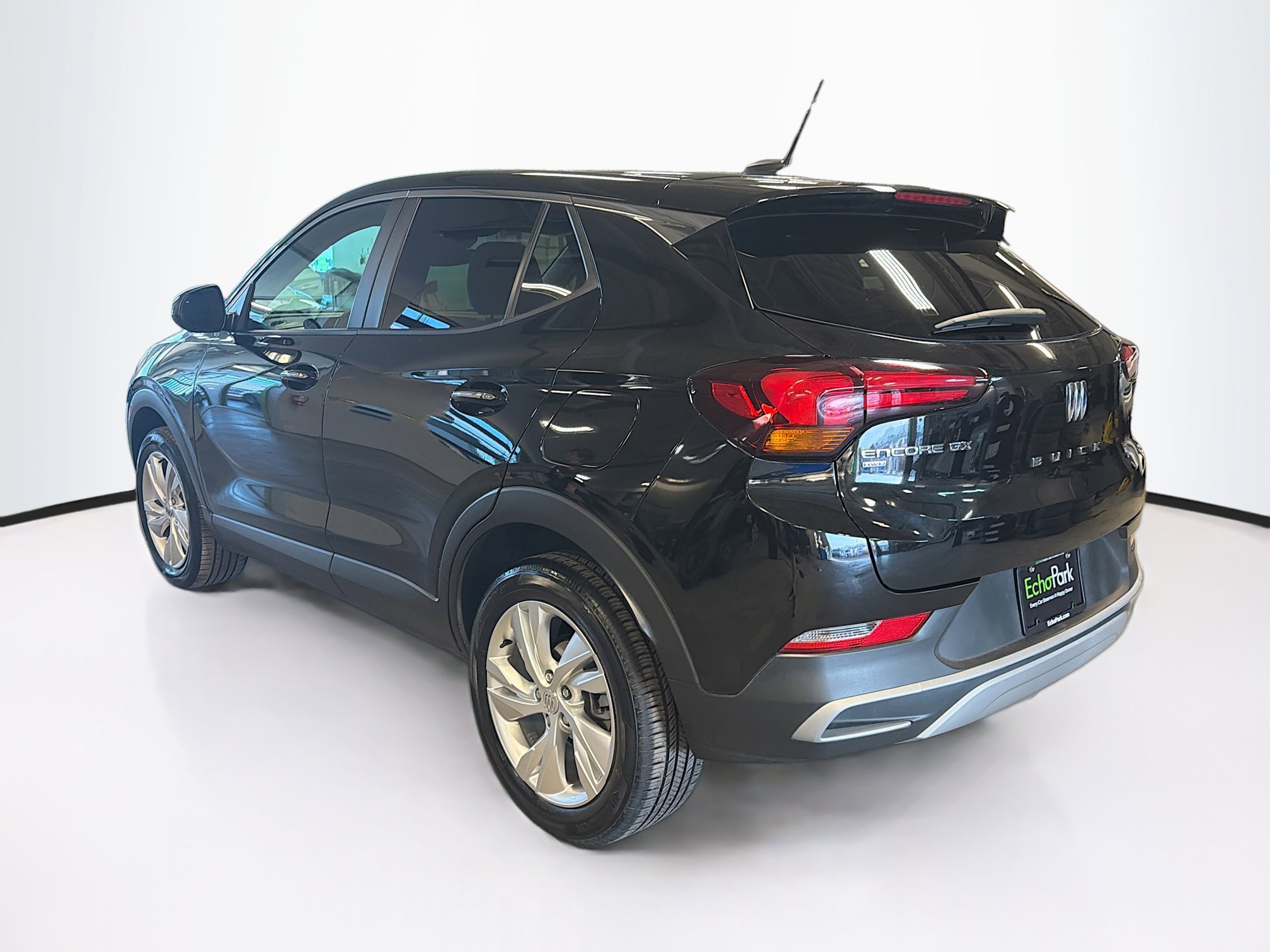 Used 2025 Buick Encore GX Preferred AWD/4WD image 5