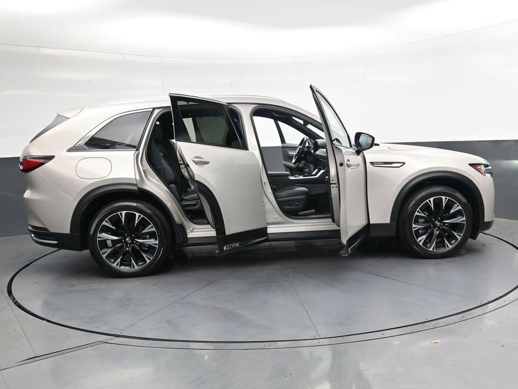 Used 2024 MAZDA CX-90 Plug-In Hybrid w/ Premium Plus AWD/4WD image 35