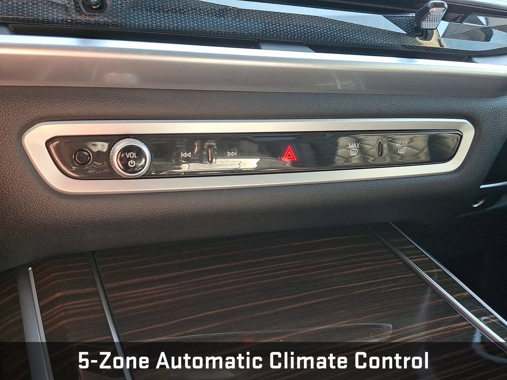 Used 2023 BMW X7 xDrive40i w/ Climate Comfort Package AWD/4WD image 22
