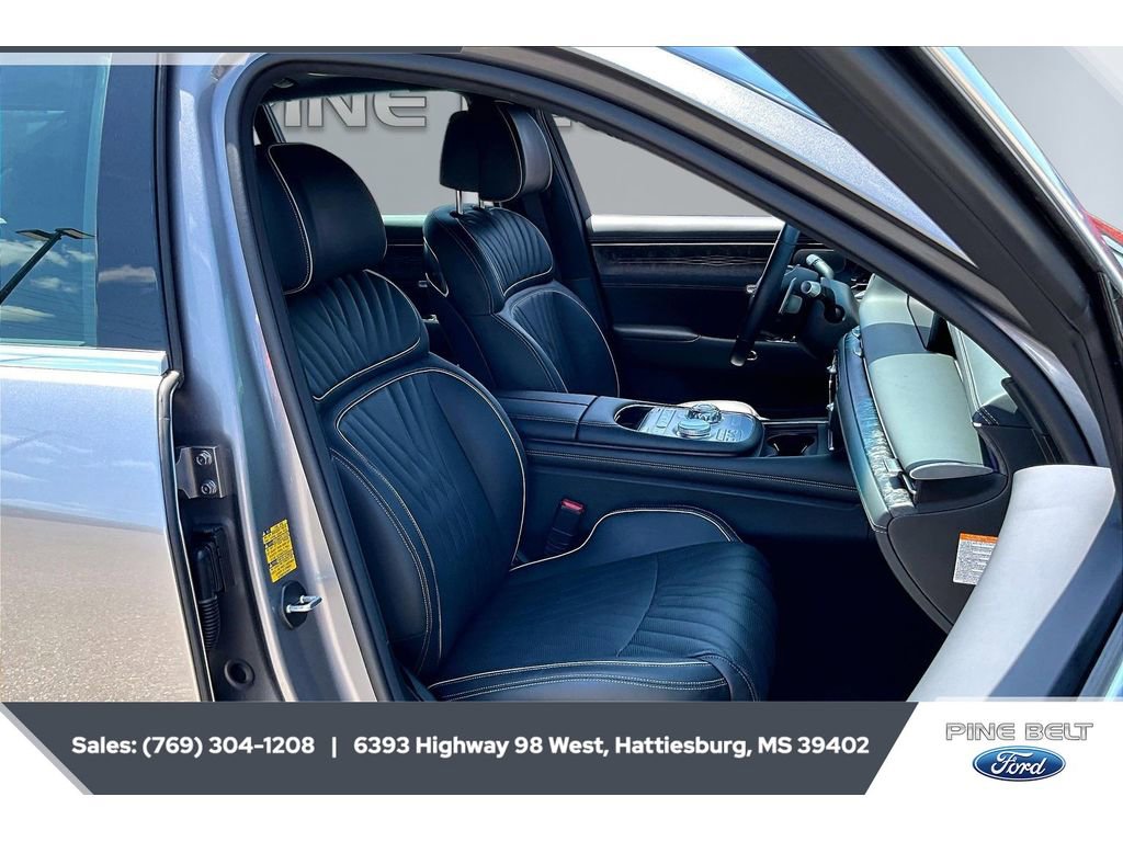 Used 2023 Genesis G90 3.5T AWD/4WD image 6