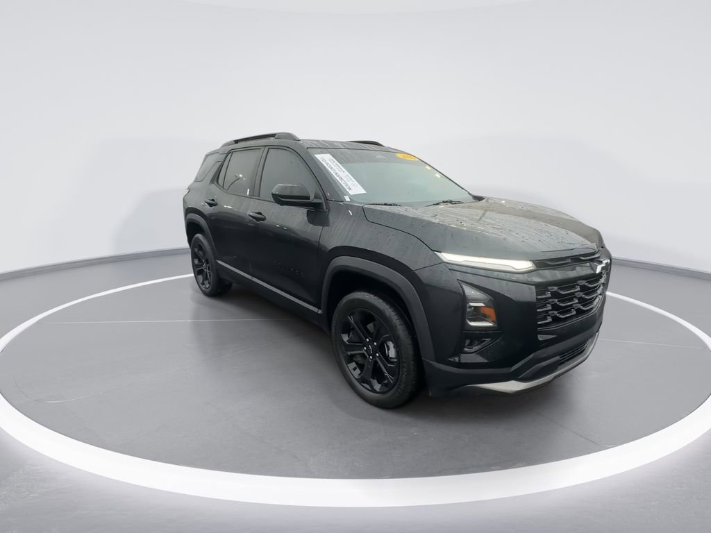 Used 2025 Chevrolet Equinox LT w/ Convenience Package II image 2