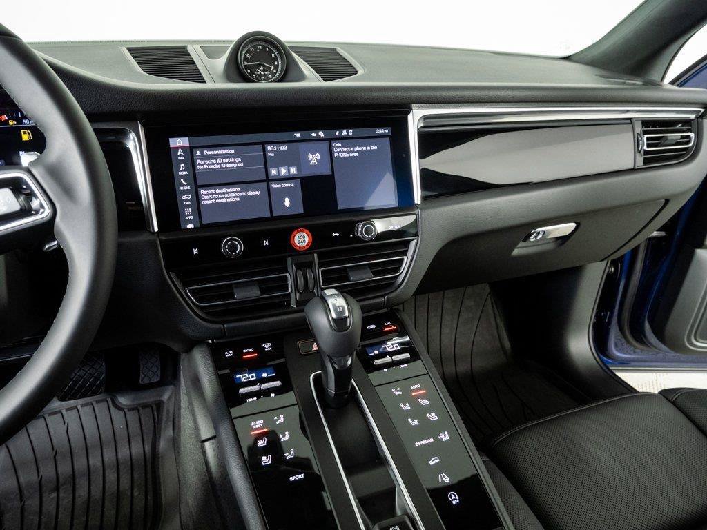 New 2026 Porsche Macan AWD/4WD image 13