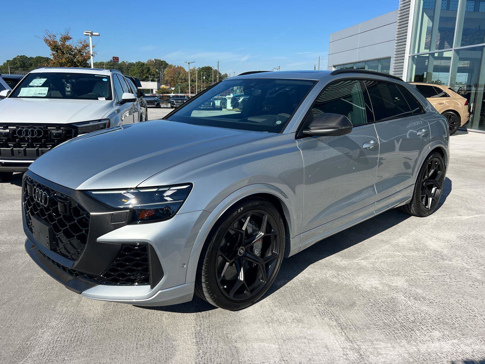Used 2025 Audi RS Q8 performance