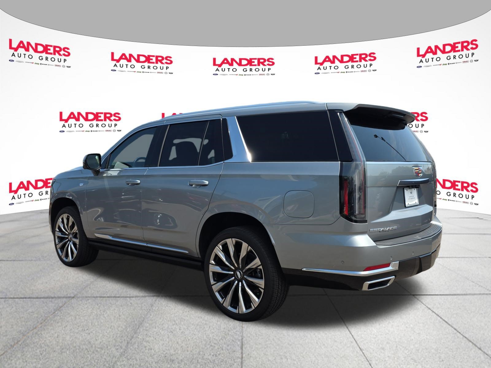 Used 2025 Cadillac Escalade Premium Luxury w/ Touring Package AWD/4WD image 5