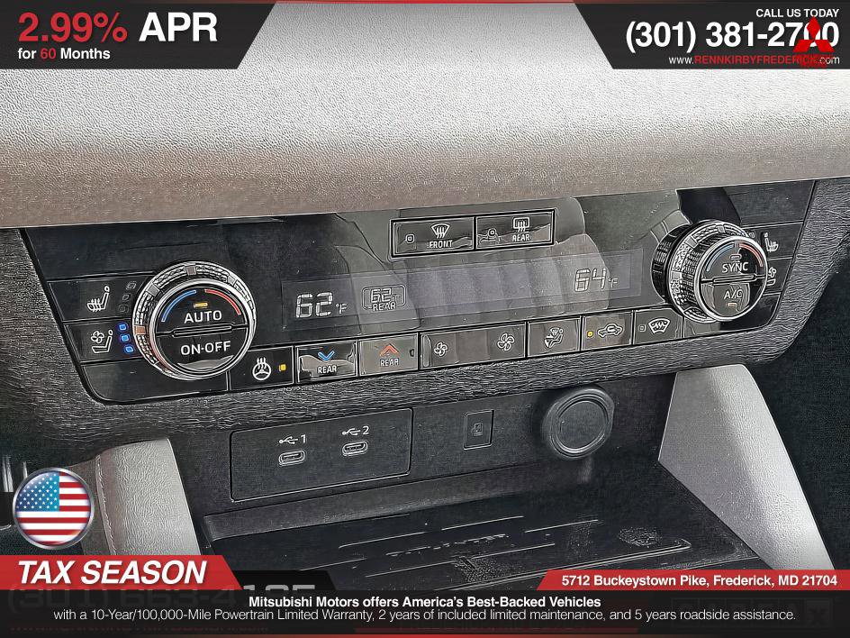 Used 2025 Mitsubishi Outlander AWD image 16