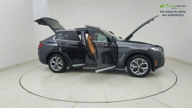 Used 2025 BMW X4 xDrive30i AWD/4WD image 74