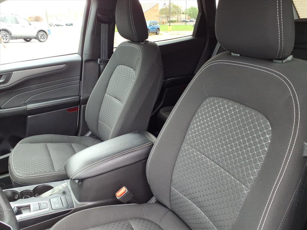 Used 2023 Ford Escape Active image 12