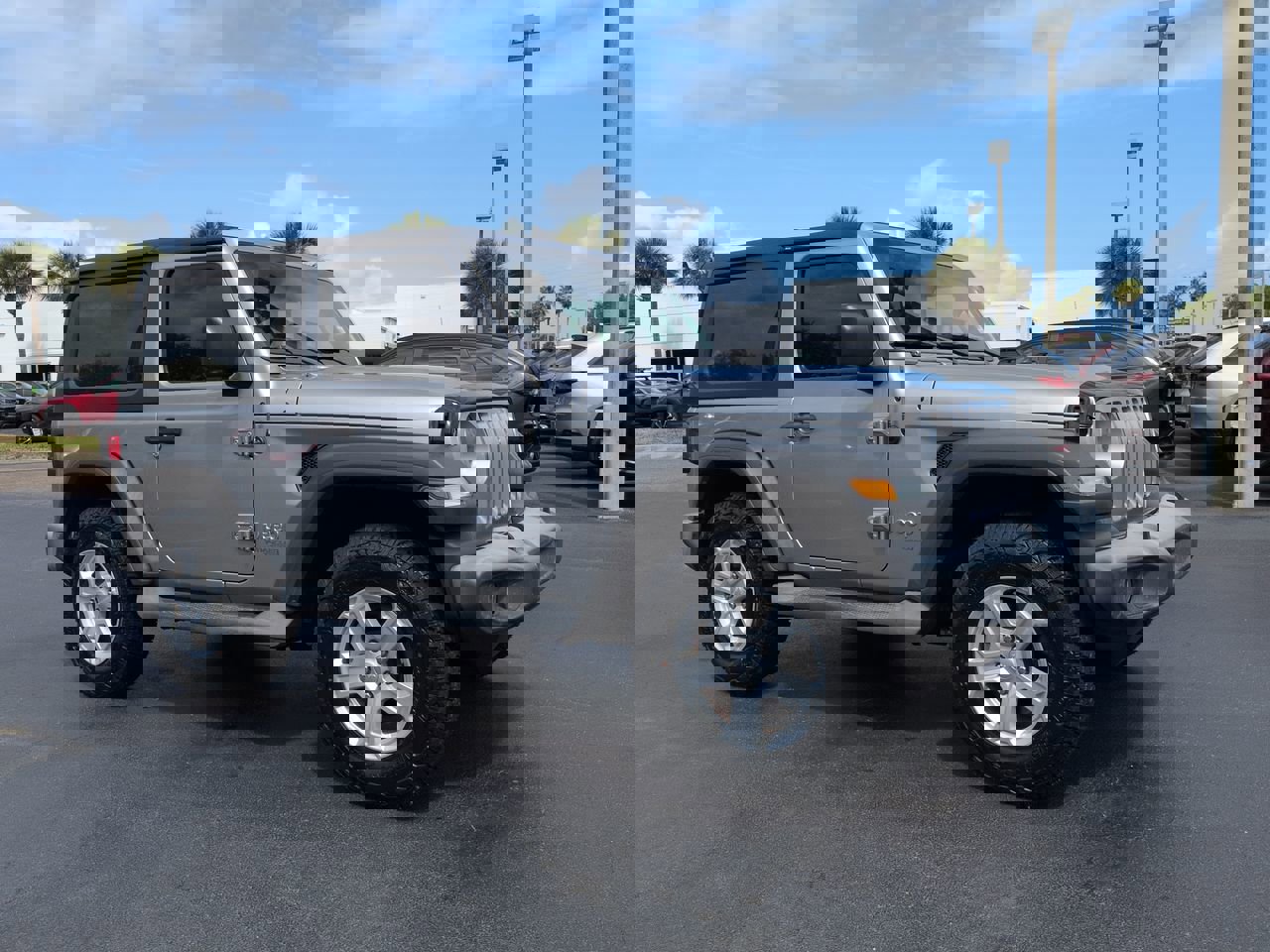 Used 2020 Jeep Wrangler Sport AWD/4WD image 2