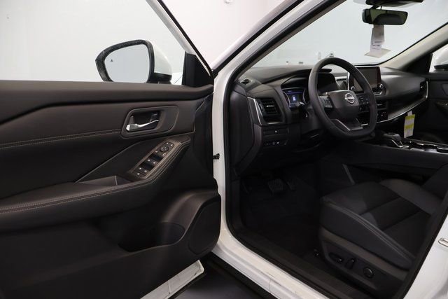 New 2026 Nissan Rogue SV w/ SV Premium Package image 6