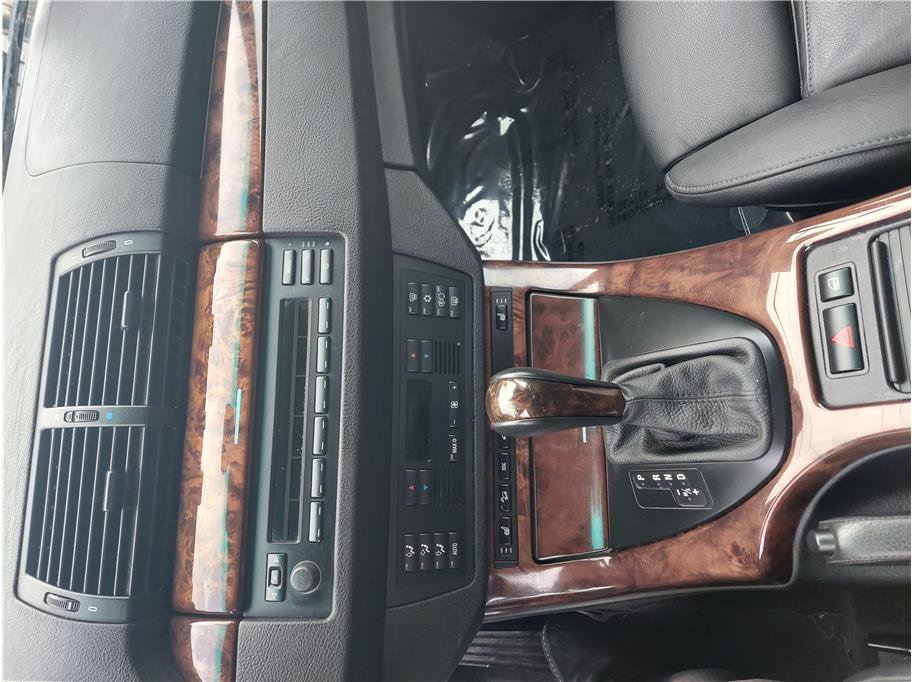 Used 2004 BMW X5 3.0i image 9