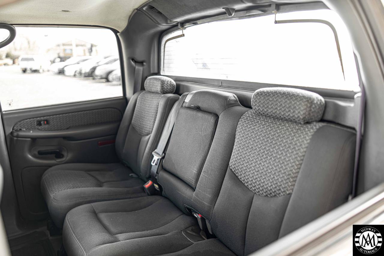 Used 2004 Chevrolet Avalanche 4x4 w/ Preferred Equipment Group image 13