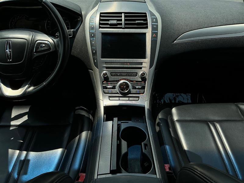 Used 2017 Lincoln MKZ Premiere image 27