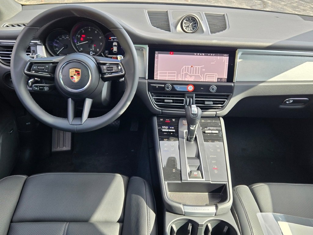 New 2026 Porsche Macan image 34