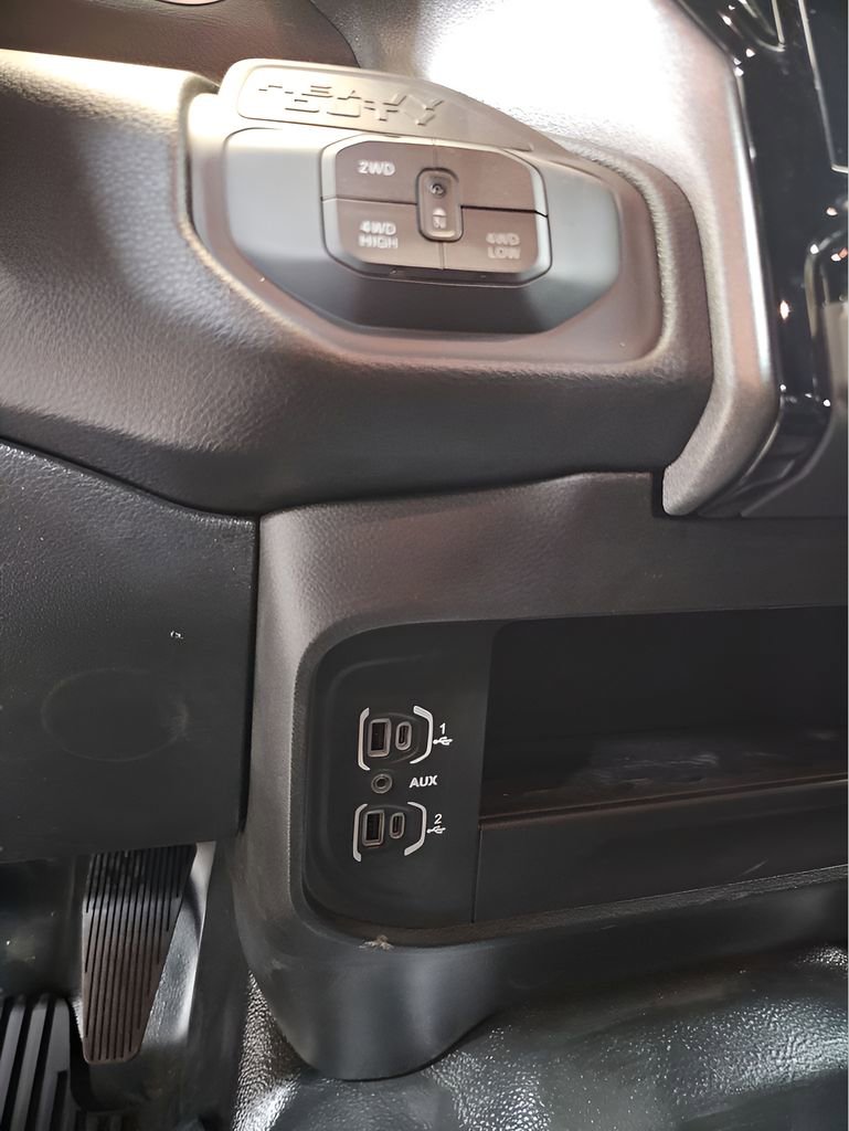 New 2026 RAM 2500 Tradesman image 32