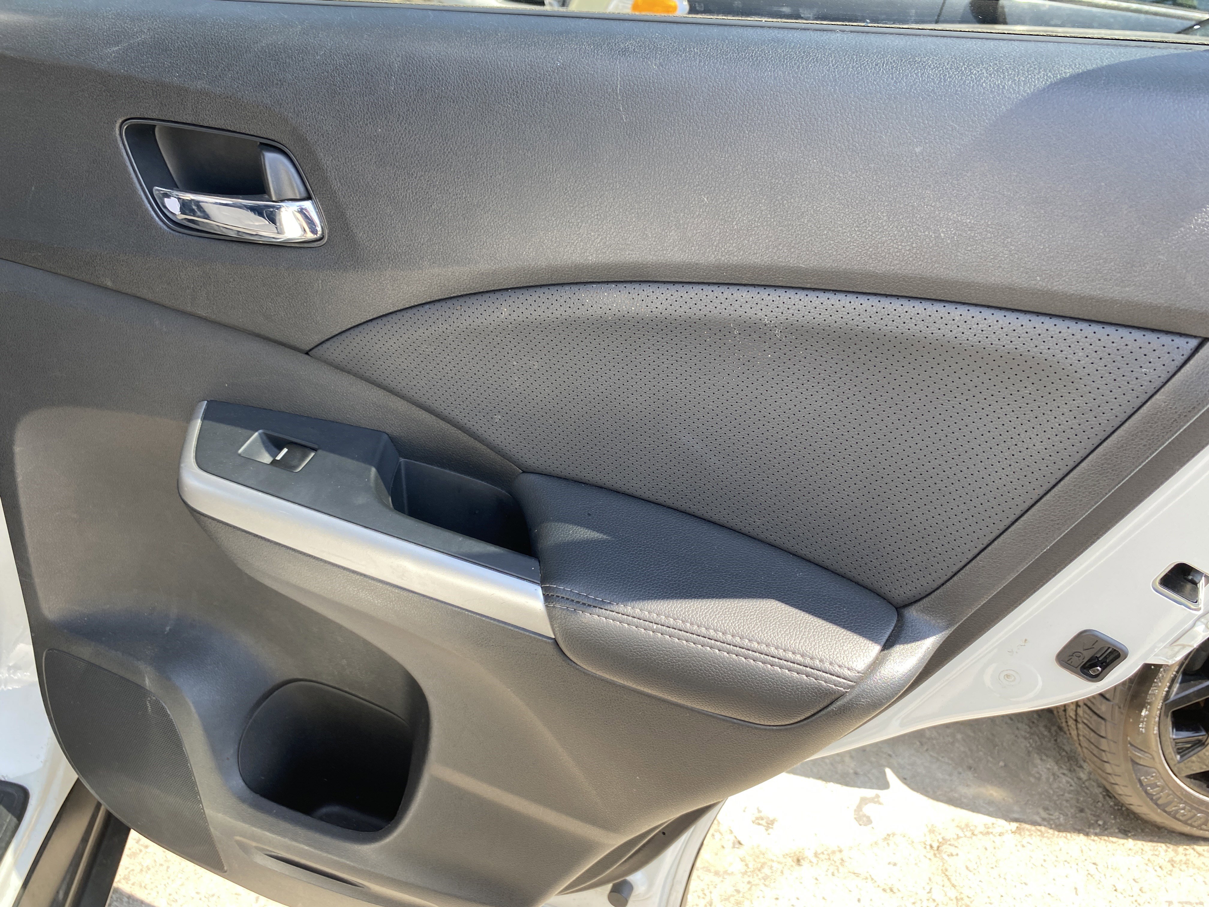 Used 2015 Honda CR-V Touring image 17