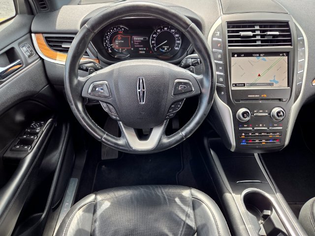 Used 2019 Lincoln MKC Reserve w/ MKC Technology Package FWD image 17
