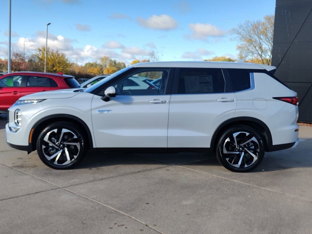 New 2025 Mitsubishi Outlander SE image 20