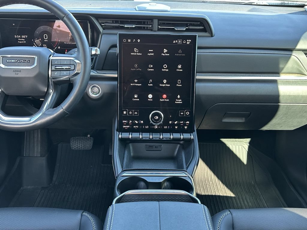 Used 2026 GMC Terrain Denali AWD/4WD image 15