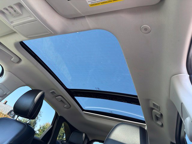 Used 2022 Ford Escape SEL AWD/4WD image 14