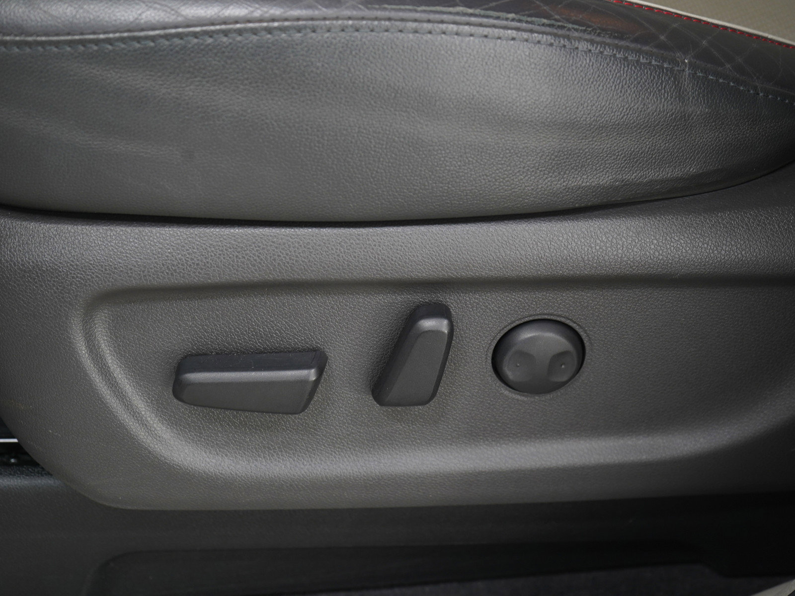 Used 2018 Kia Sedona EX image 27