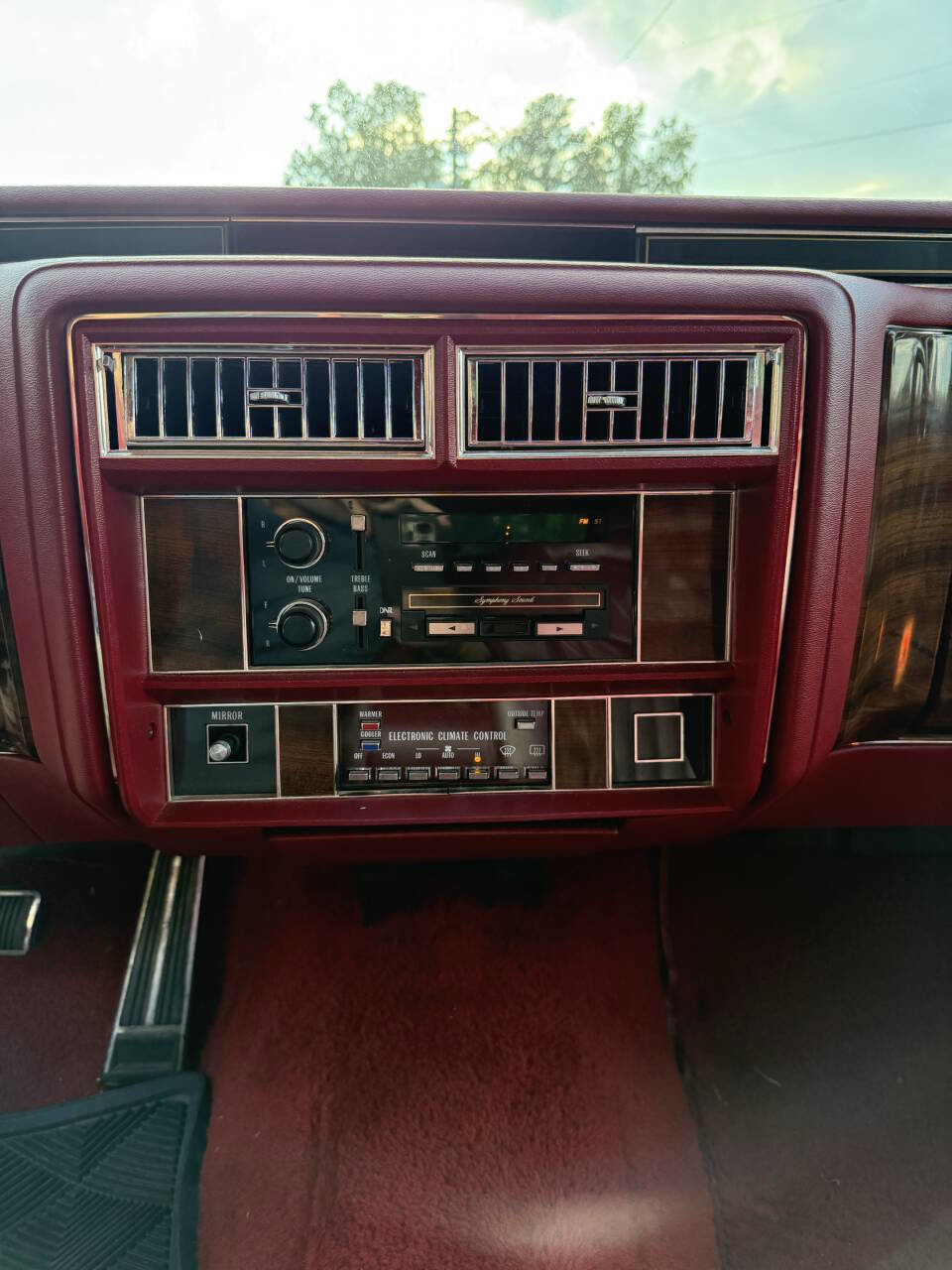 Used 1989 Cadillac Brougham image 14