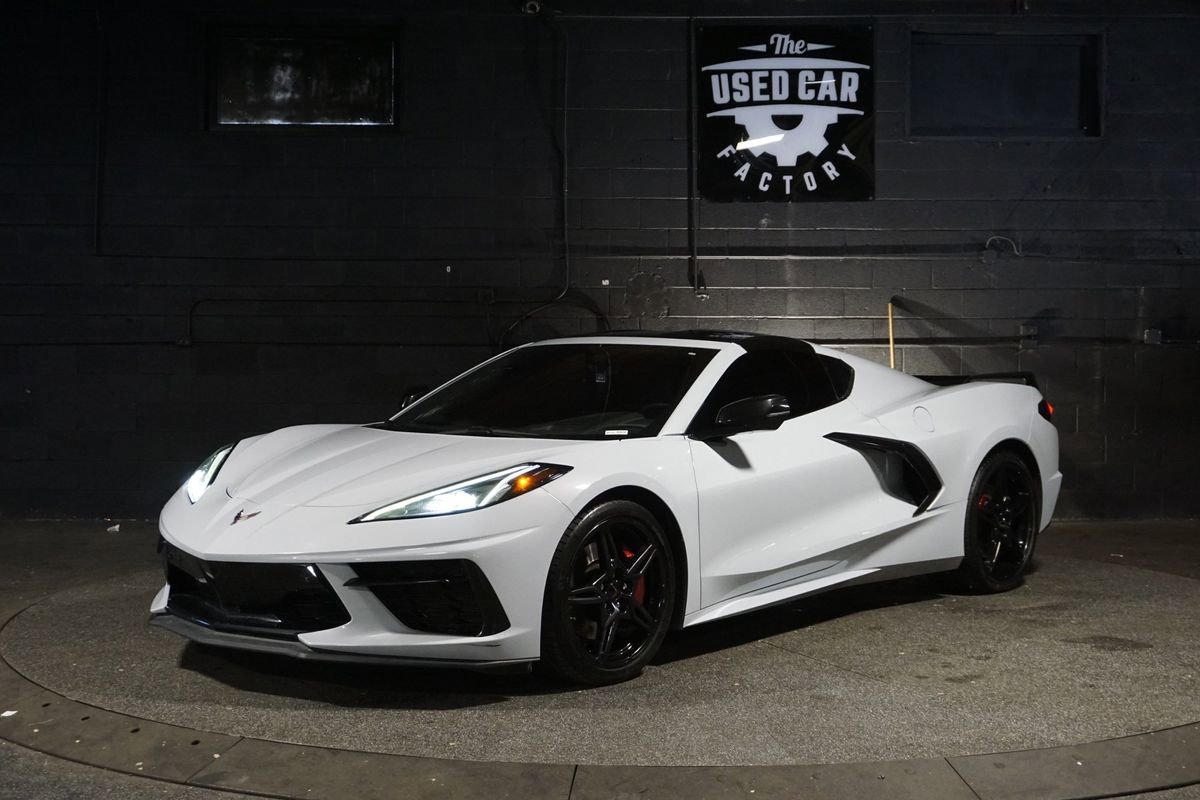 Used 2021 Chevrolet Corvette Stingray Preferred Cpe w/ Z51 Performance Package image 2