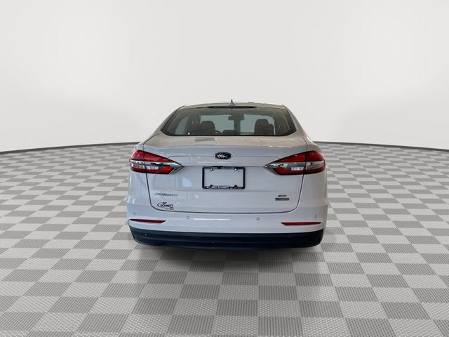 Used 2020 Ford Fusion SE FWD image 10